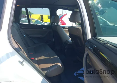 2014 BMW X3 xDrive28I z USA, uszkodzony, nr VIN 5UXWX9C59E0D32464